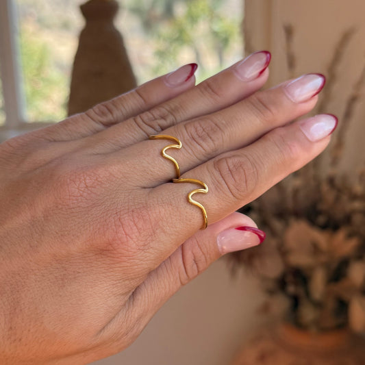 Creating Waves Stacker Ring